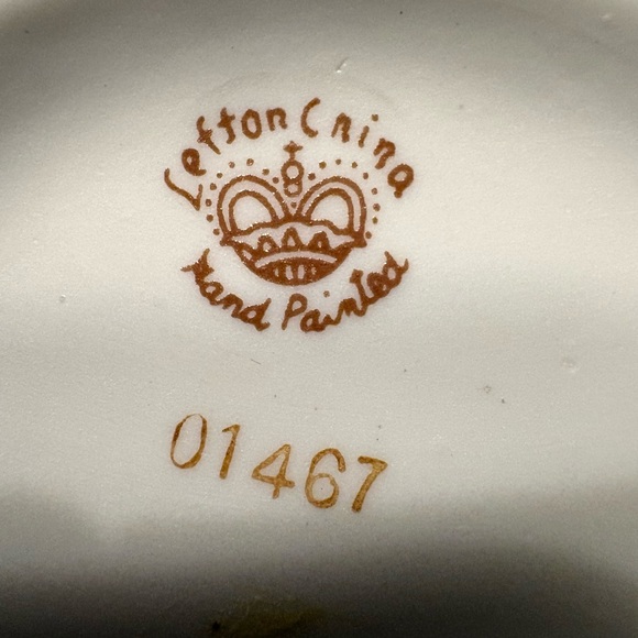 Vintage Lefton China Hand Painted Egg Trinket Box - Picture 4 of 4